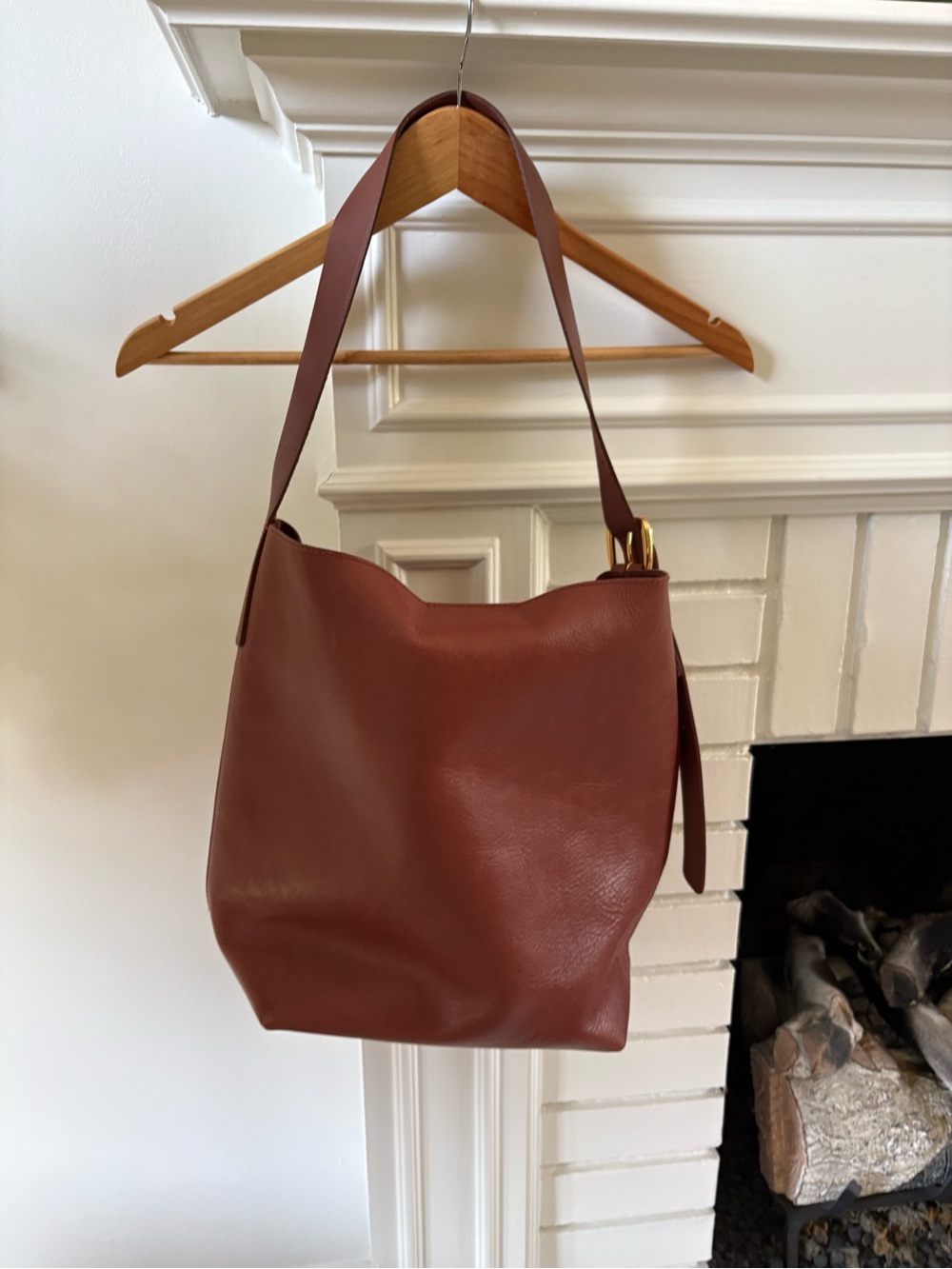 Madewell bucket bag. Chestnut Brown